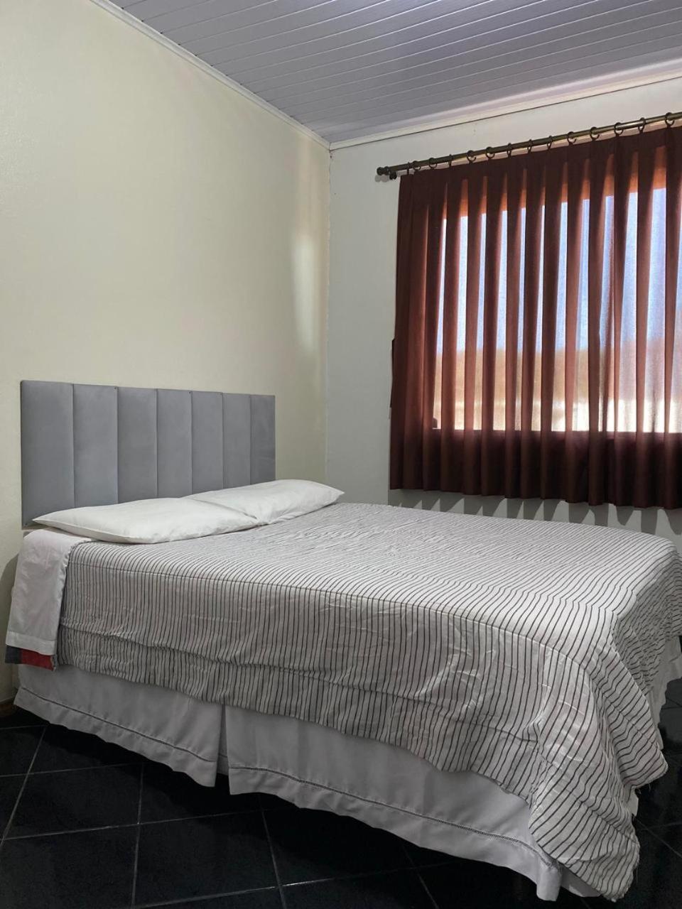 Hotel E Pousada Via Mar Itapocu Dış mekan fotoğraf