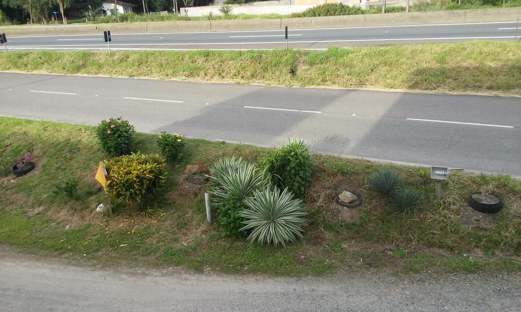 Hotel E Pousada Via Mar Itapocu Dış mekan fotoğraf